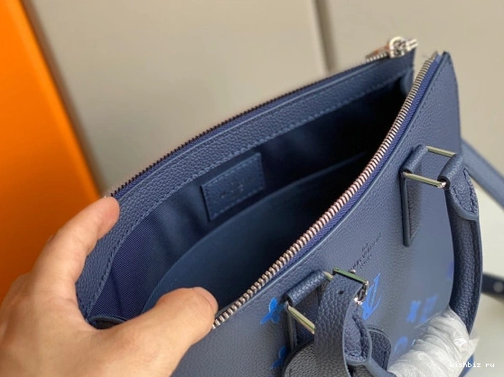 WIS LOUIS VUITTON SAC PLAT ZIPPÉ 0723